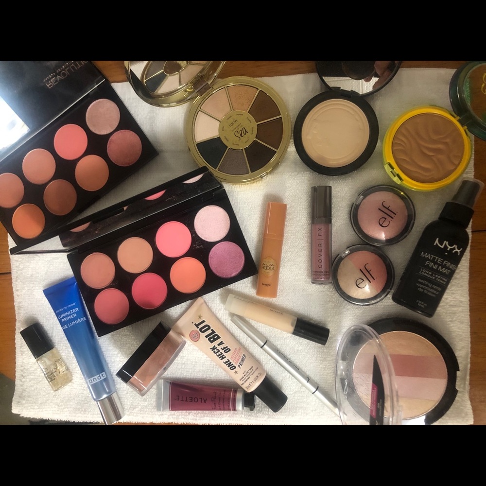 Beauty box bundle - Picture 2 of 2